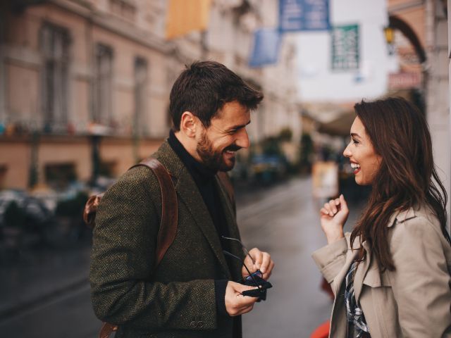 kobieta i mężczyzna którzy są dla siebie wyzwaniem 